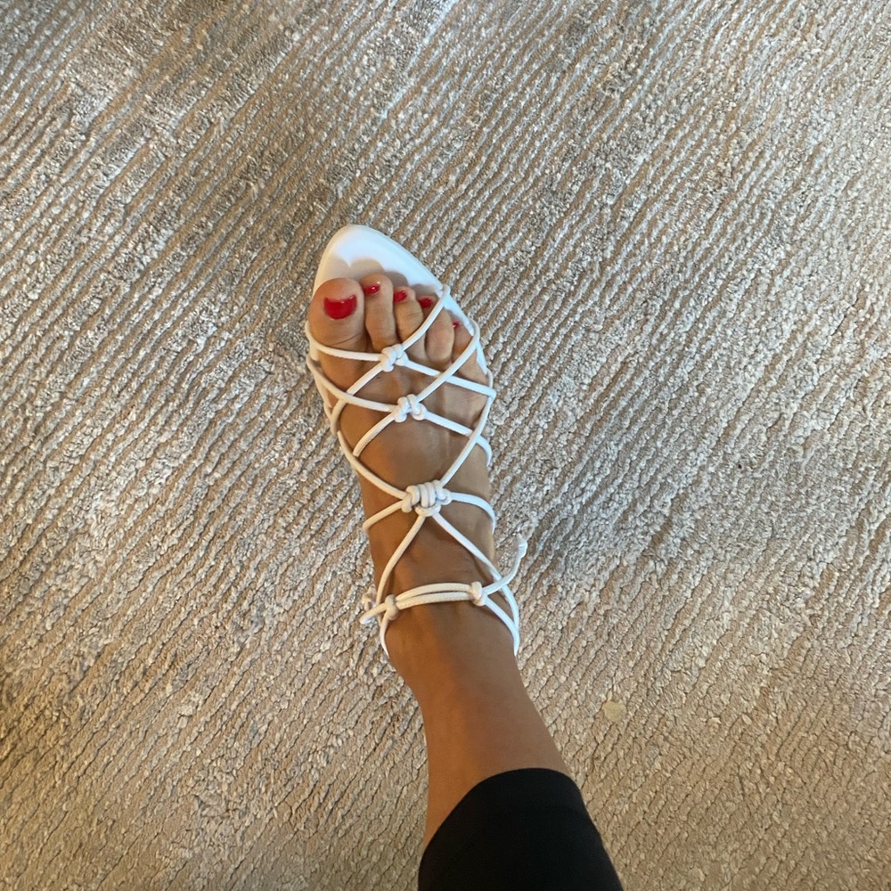 Vince sandals size 6